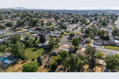 5030 S 300 W, Washington Terrace, UT 84405 - Photo 19