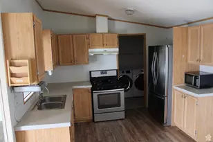 1738 N 210 East E, Tooele, UT 84074 - Photo 7