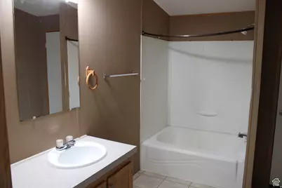 1738 N 210 East E, Tooele, UT 84074 - Photo 9