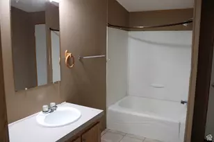 1738 N 210 East E, Tooele, UT 84074 - Photo 9
