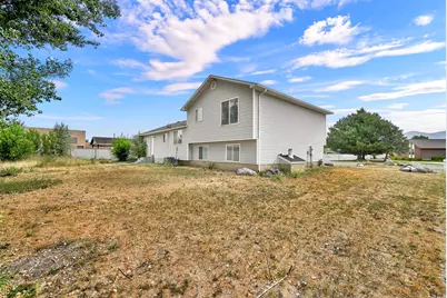 865 N 350 E, Tremonton, UT 84337 - Photo 3