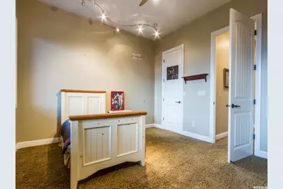4378 S Foothill Dr, Bountiful, UT 84010 - Photo 25