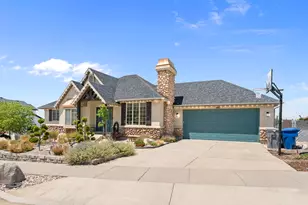 581 E Dorthea Way, North Salt Lake, UT 84054 - Photo 3
