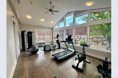 10392 S Beetdigger Blvd E, Sandy, UT 84070 - Photo 29