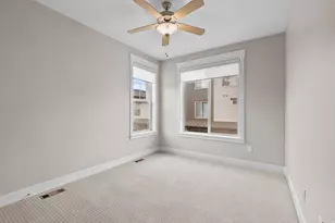 10392 S Beetdigger Blvd E, Sandy, UT 84070 - Photo 23