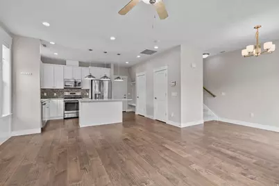 10392 S Beetdigger Blvd E, Sandy, UT 84070 - Photo 7