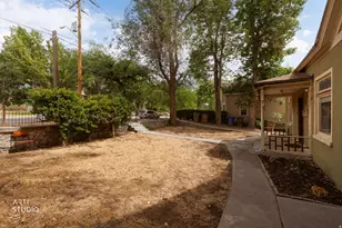 527 N 200 W, Salt Lake City, UT 84103 - Photo 9