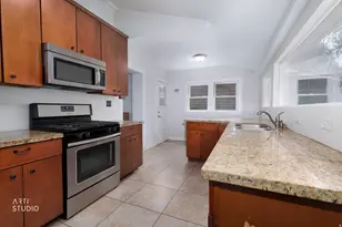 527 N 200 W, Salt Lake City, UT 84103 - Photo 19
