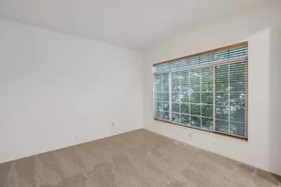 14048 S Candy Pull Dr E, Draper, UT 84020 - Photo 7