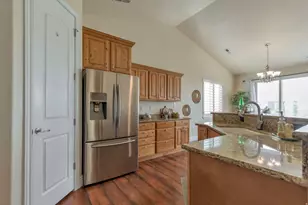 122 E Cottage Cove, Saratoga Springs, UT 84045 - Photo 11