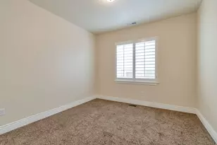 122 E Cottage Cove, Saratoga Springs, UT 84045 - Photo 17