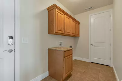 122 E Cottage Cv, Saratoga Springs, UT 84045 - Photo 25
