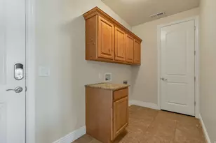 122 E Cottage Cove, Saratoga Springs, UT 84045 - Photo 25