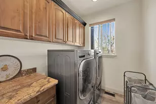 302 Old Farm Rd, Erda, UT 84074 - Photo 11
