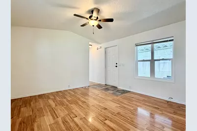 820 W Big Mountain Dr, Taylorsville, UT 84123 - Photo 3