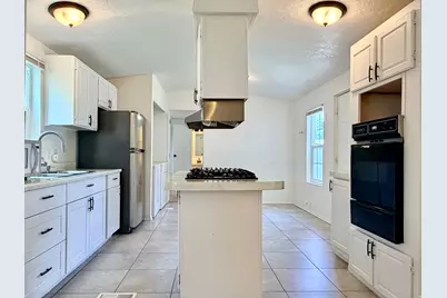 820 W Big Mountain Dr, Taylorsville, UT 84123 - Photo 5