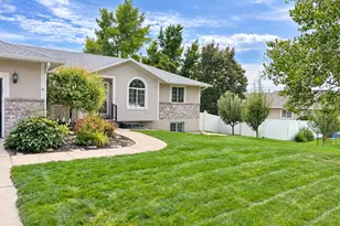 720 E 560 S, Smithfield, UT 84335 - Photo 3
