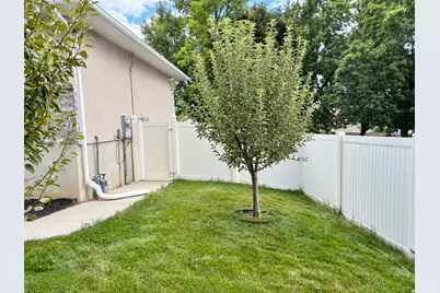 720 E 560 S, Smithfield, UT 84335 - Photo 5