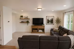 858 W Red Hen Rd N, Saratoga Springs, UT 84045 - Photo 5
