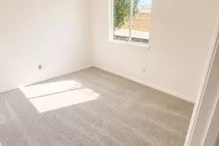 858 W Red Hen Rd N, Saratoga Springs, UT 84045 - Photo 9