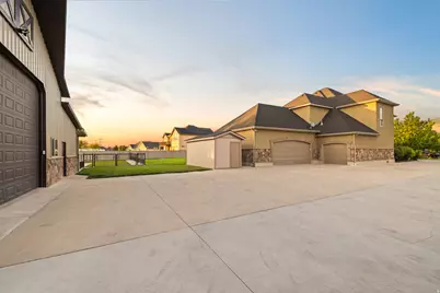 655 N Jessi's Meadow Dr, West Bountiful, UT 84087 - Photo 9