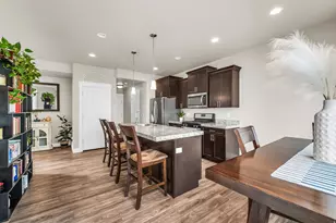 831 E Oakhampton Dr, Sandy, UT 84094 - Photo 9