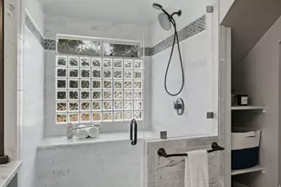 233 N G St E, Salt Lake City, UT 84103 - Photo 31