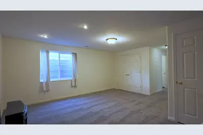 275 E 300 S, Smithfield, UT 84335 - Photo 15