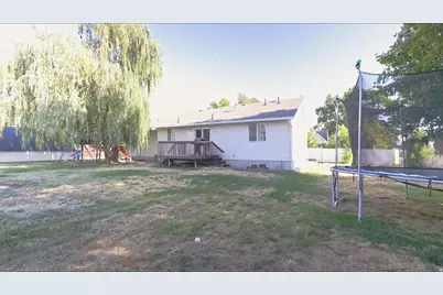275 E 300 S, Smithfield, UT 84335 - Photo 21