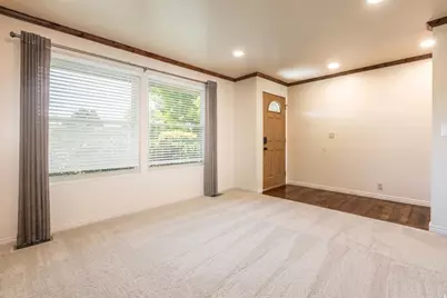 541 S Lambert Way E, Kaysville, UT 84037 - Photo 5
