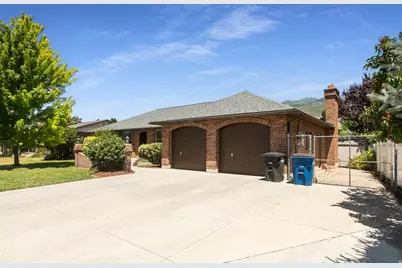 541 S Lambert Way E, Kaysville, UT 84037 - Photo 3