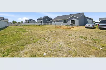 1266 E Blue Moon Dr N, Lake Point, UT 84074 - Photo 31