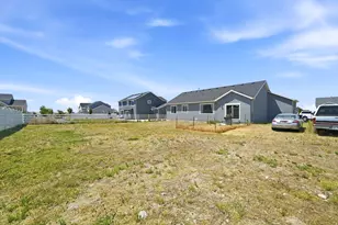 1266 E Blue Moon Dr N, Lake Point, UT 84074 - Photo 31