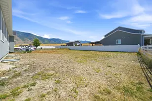 1266 E Blue Moon Dr N, Lake Point, UT 84074 - Photo 29