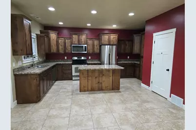 127 E River Bend Rd, Saratoga Springs, UT 84045 - Photo 23