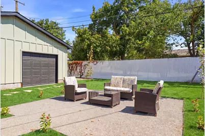1960 E Meadow Dr, Cottonwood Heights, UT 84121 - Photo 31