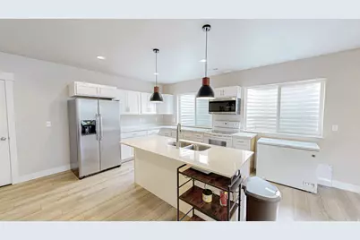 4602 N Kings Peak Way Way E, Eagle Mountain, UT 84005 - Photo 17