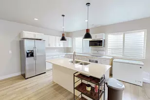 4602 N Kings Peak Way Way E, Eagle Mountain, UT 84005 - Photo 17