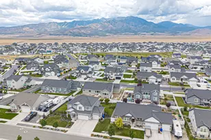 4602 N Kings Peak Way Way E, Eagle Mountain, UT 84005 - Photo 37