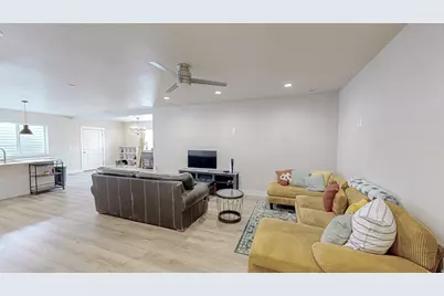 4602 N Kings Peak Way Way E, Eagle Mountain, UT 84005 - Photo 19