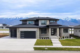 316 N Amber Ln, Layton, UT 84041 - Photo 1