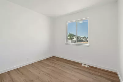735 W 880 S, Tooele, UT 84074 - Photo 13
