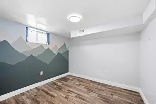 2892 S McClelland St E, Salt Lake City, UT 84106 - Photo 17