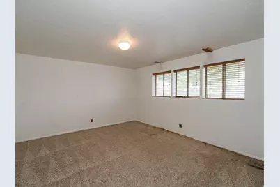 7095 S Boggess Dr, Midvale, UT 84047 - Photo 33