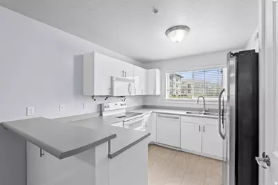 1004 N 1090 W #203, Orem, UT 84057 - Photo 5