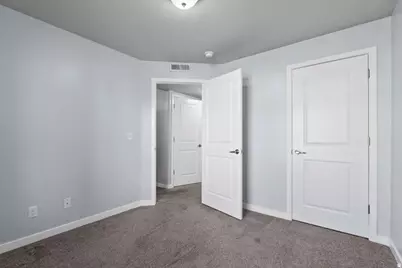 1004 N 1090 W #203, Orem, UT 84057 - Photo 11