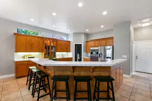 1653 E Crescent View Circle S, Sandy, UT 84092 - Photo 7