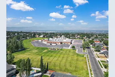 1653 E Crescent View Circle S, Sandy, UT 84092 - Photo 43