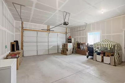 683 N Eastcrest Ave, Tooele, UT 84074 - Photo 19