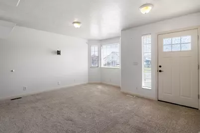 4799 S 3900 W, Roy, UT 84067 - Photo 9